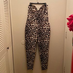 Curvy Sense Animal Print strapless jumpsuit 2XL NWOT